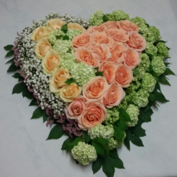 Cuore di Rose chiare e decori