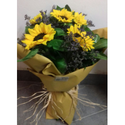 bouquet di girasoli e decori